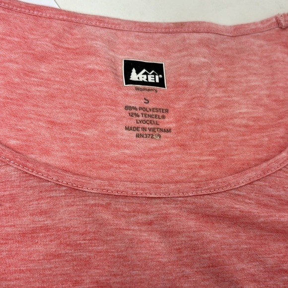 REI Women's Peach Running Workout T-Shirt, Bike T-Shirt, Size S - Picture 1 of 9
